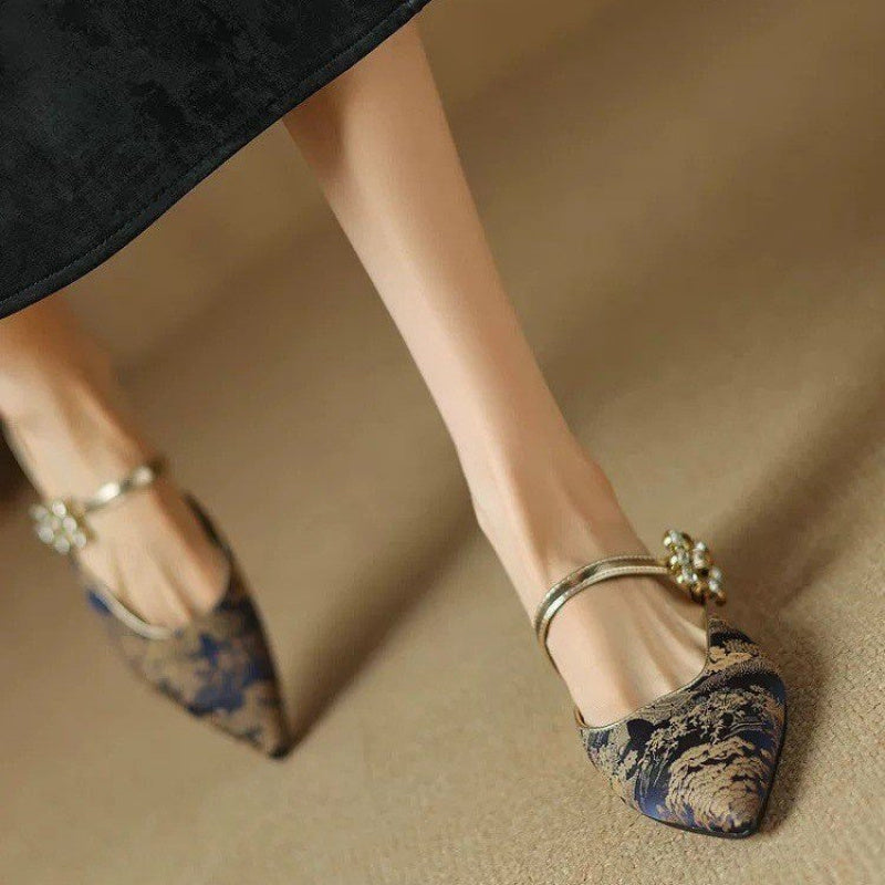 New Summer Chinese-Style Qipao for Women, Featuring Closed-Toe Half with Floral Fabric And Rhinestone Accents, Flat Shoes with a Single Buckle., Women Shoes