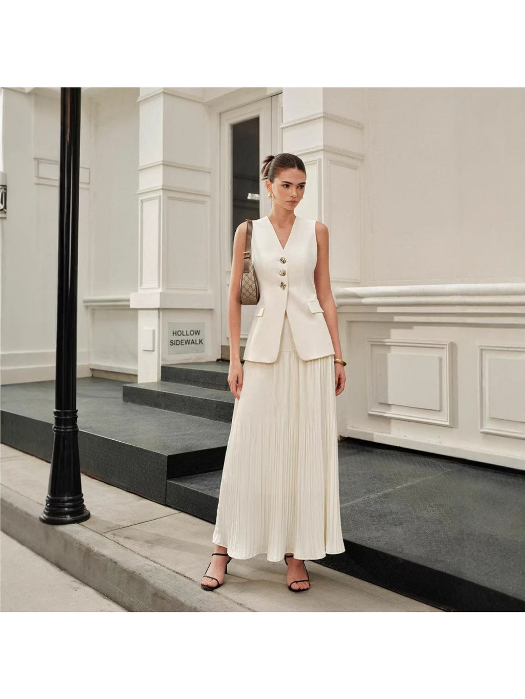 This Maxi Skirt for Women Features a High Waist And Pleats, Made from Soft, Breathable Material. Its Stylish And Elegant Design Comes in Various Colors