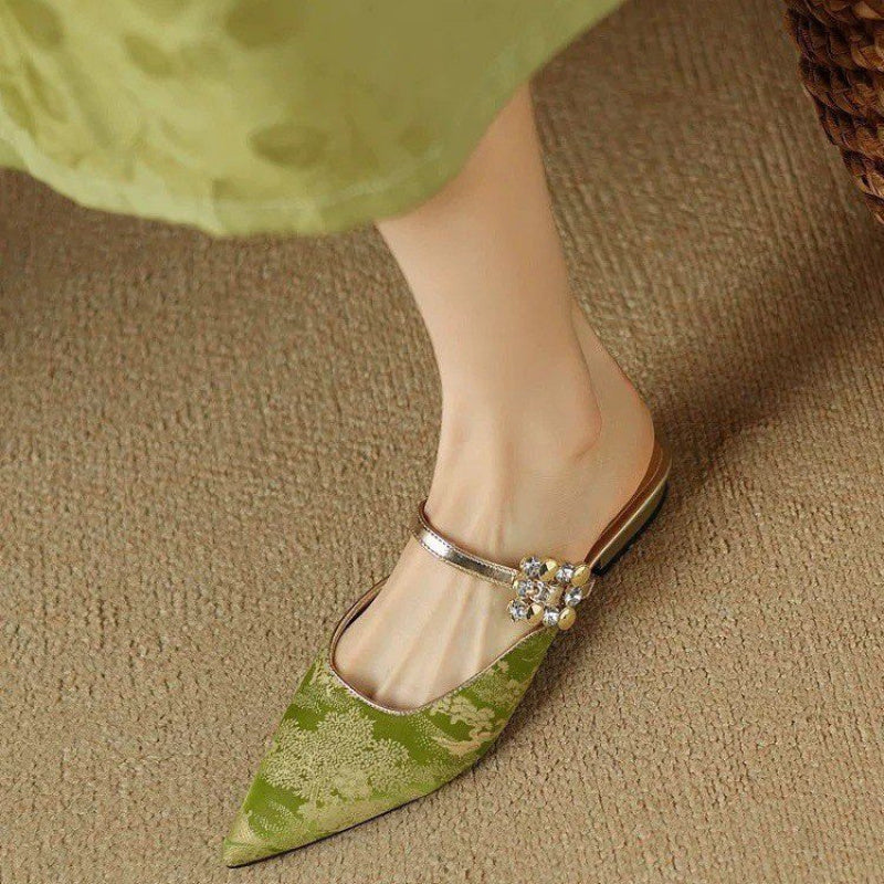 New Summer Chinese-Style Qipao for Women, Featuring Closed-Toe Half with Floral Fabric And Rhinestone Accents, Flat Shoes with a Single Buckle., Women Shoes